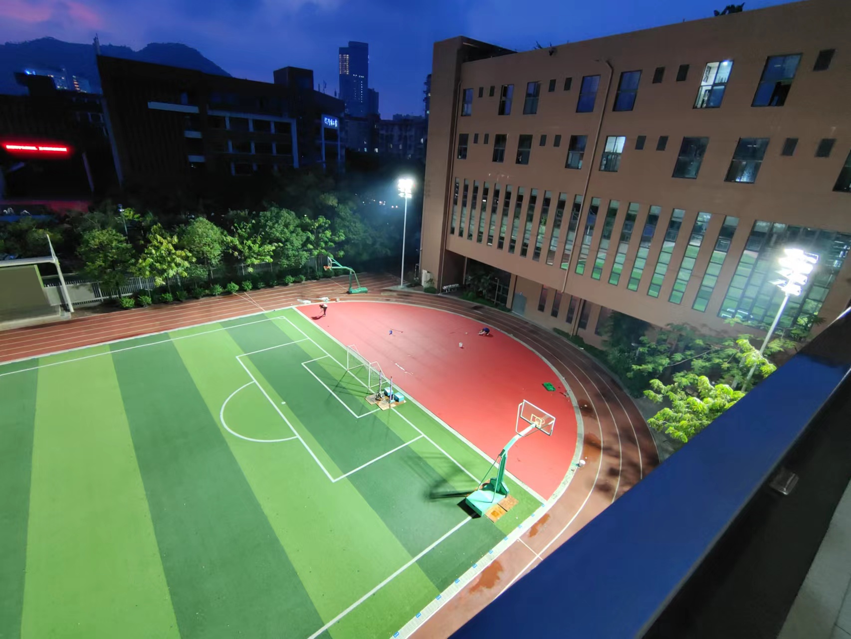 足球场照明方案详解,如何选择球场灯