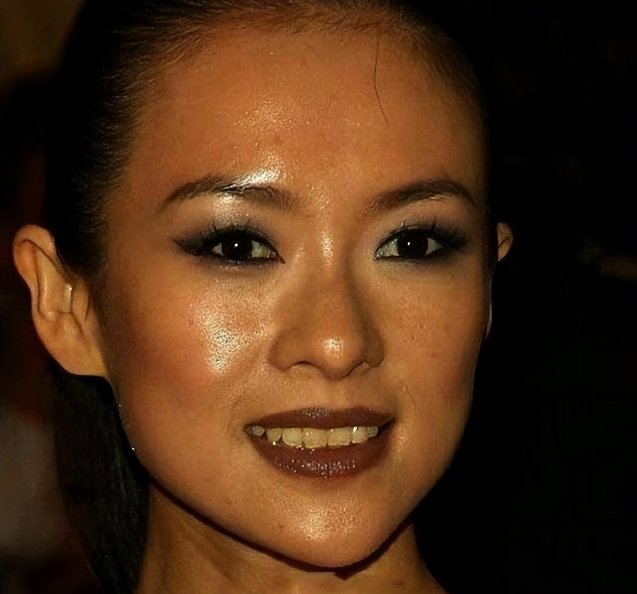 宋轶赵丽颖最新剧照,赵丽颖拍戏毛孔太抢镜