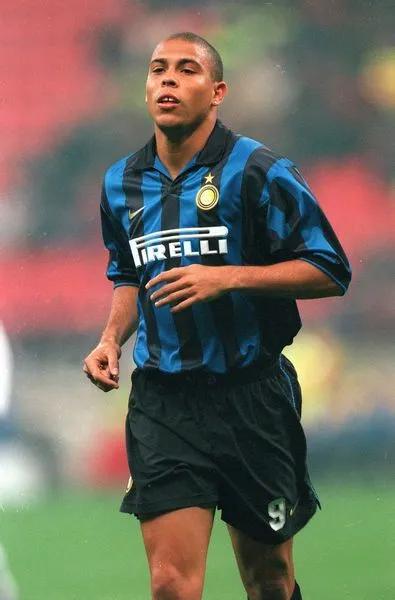 伊布在米兰几个冠军,伊布回归米兰进了几个球