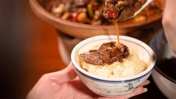 人气爆满的湘菜馆,很有特色的一家湘菜馆