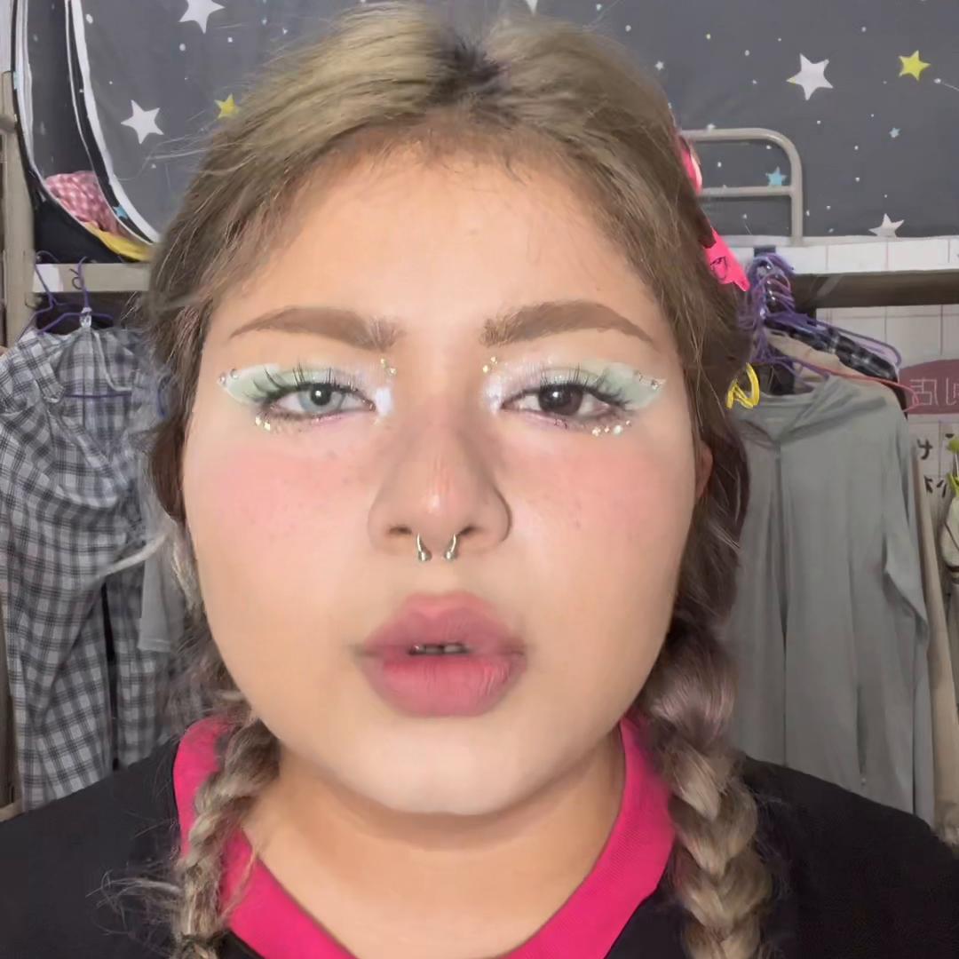 普通女孩精致女孩护肤,精致女孩大牌护肤产品