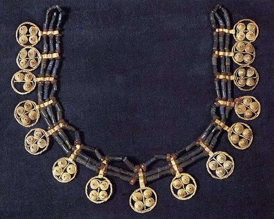 青铜时代的高科技：乌尔王陵的稀世遗珍之六PG1237大殉葬坑的珠宝