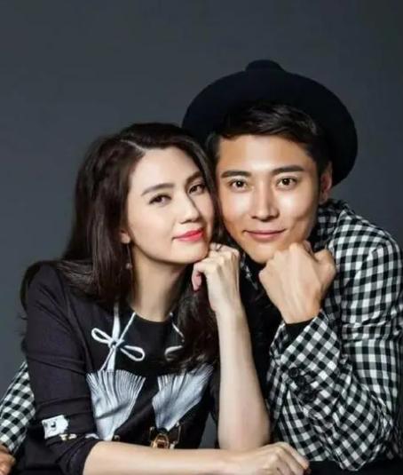 张丹峰洪欣风波后首次合体亮相,张丹峰怀柔拍戏