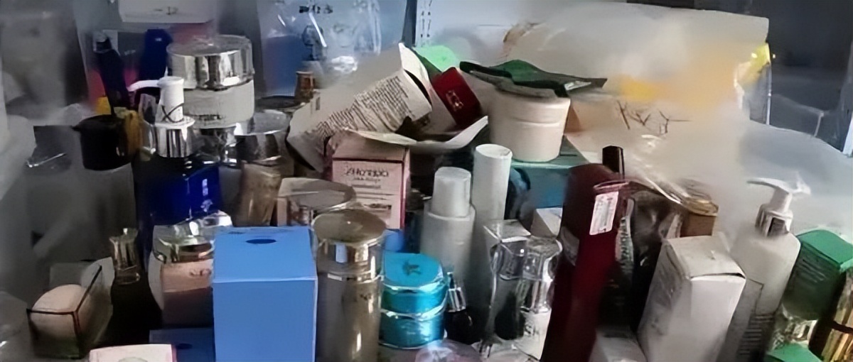 假化妆品都是怎么勾兑的,自己灌装小作坊化妆品