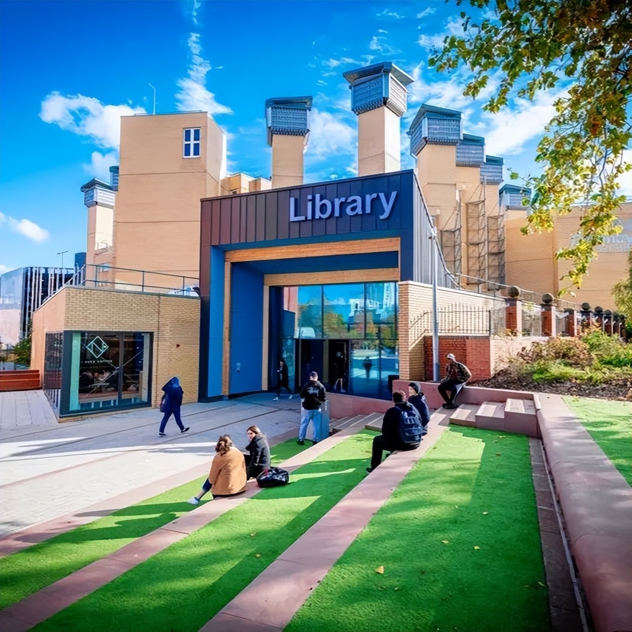 关注！西南政法“曝光”这一王牌专业：“国际化”教师天团，中英名校双学位！