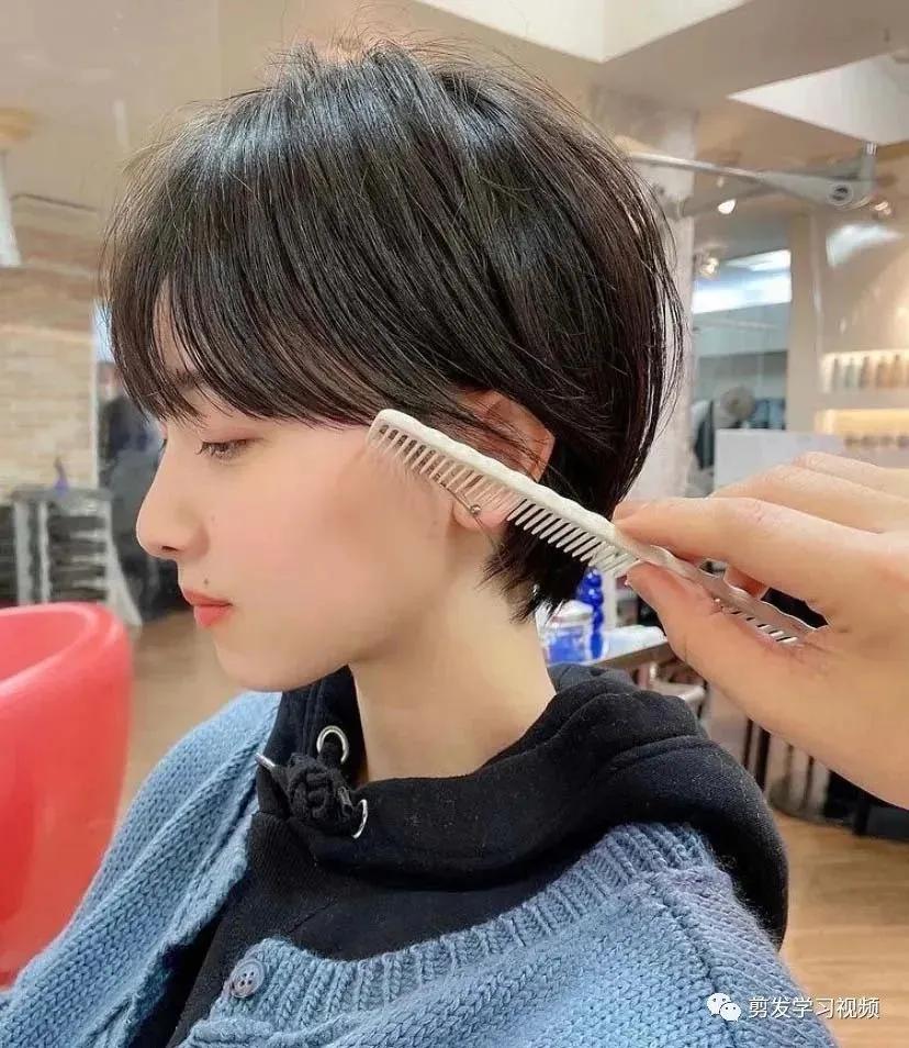 小圆脸短发发型,小圆脸短发发型图片