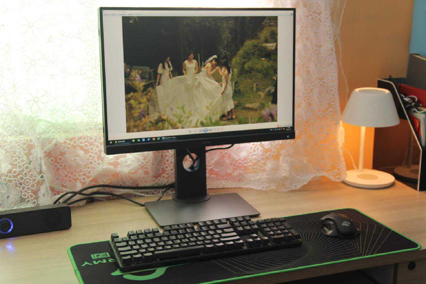 sw240显示器24英寸,sw240显示器价格走向