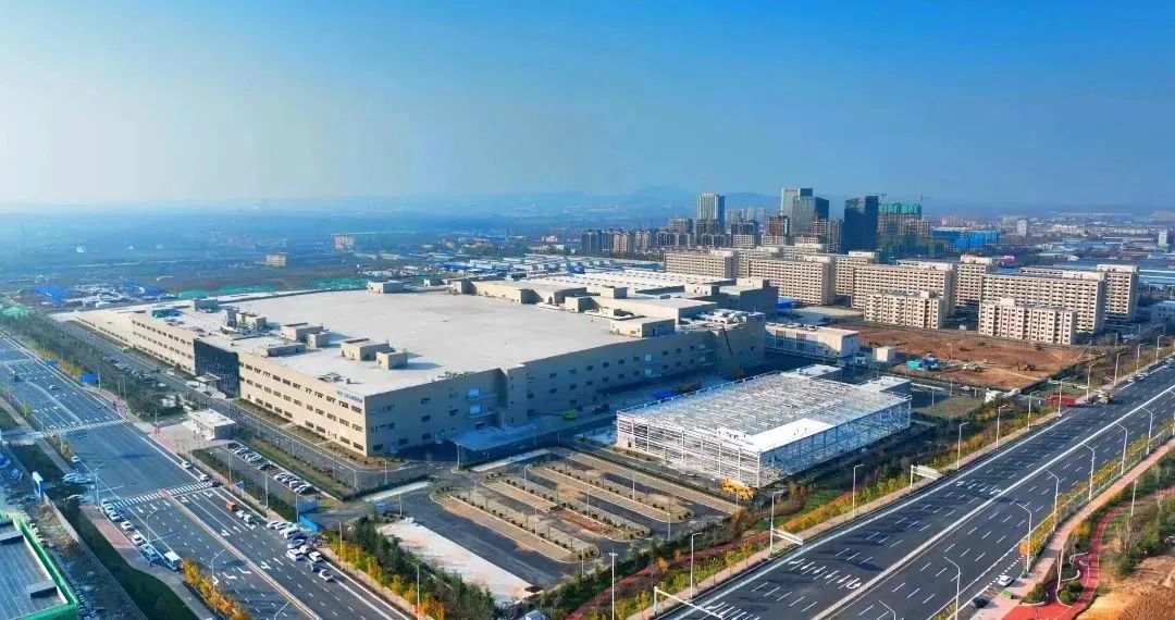 青岛“起量”了！人口增量超成都！地铁客流创新高！时尚文旅整“新活”！