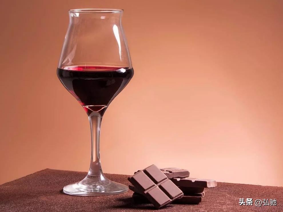 红酒喝的就是高级仪式感,红酒好喝又有品味