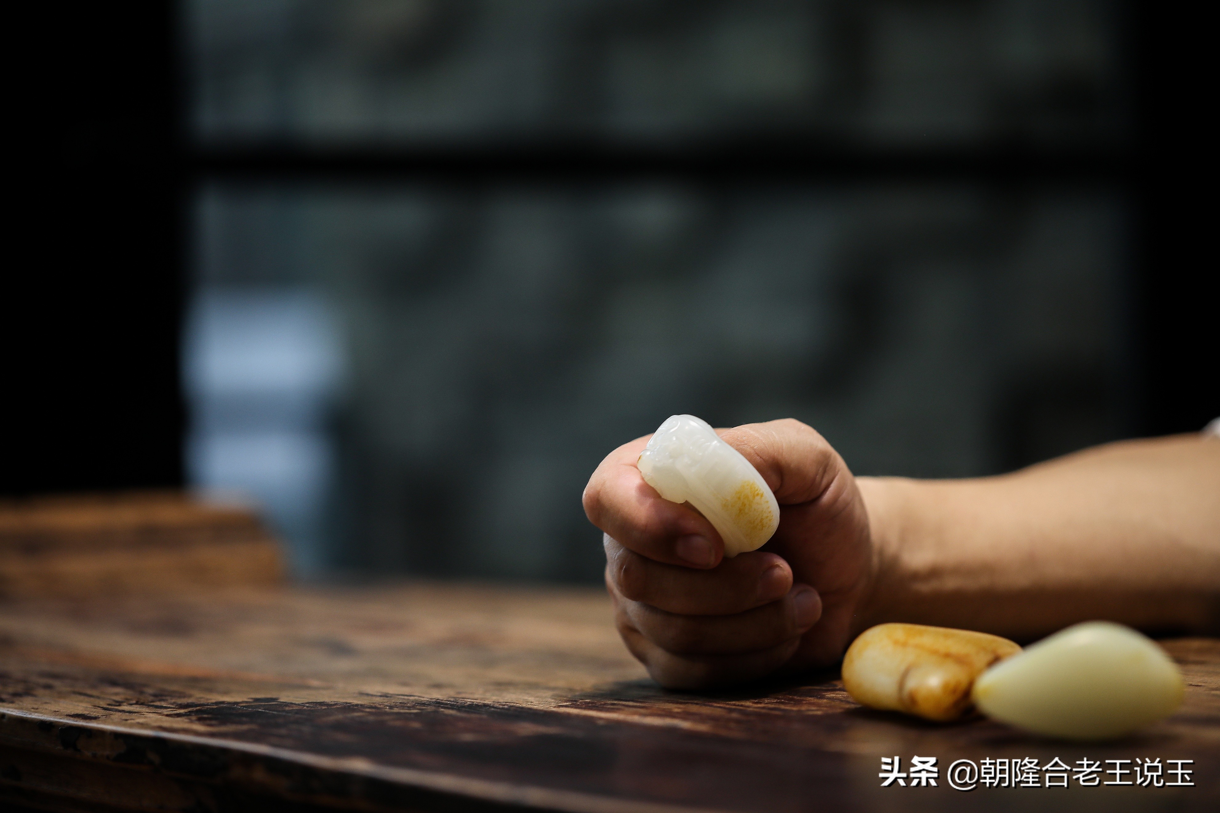 嘴上真诚心里全是套路,玉石主播的套路