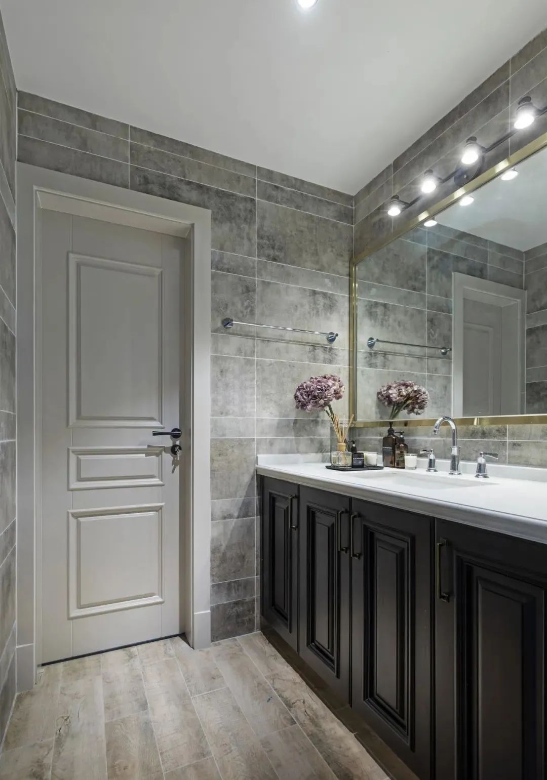 轻奢风格木门效果推荐,当下最流行的5大风格木门