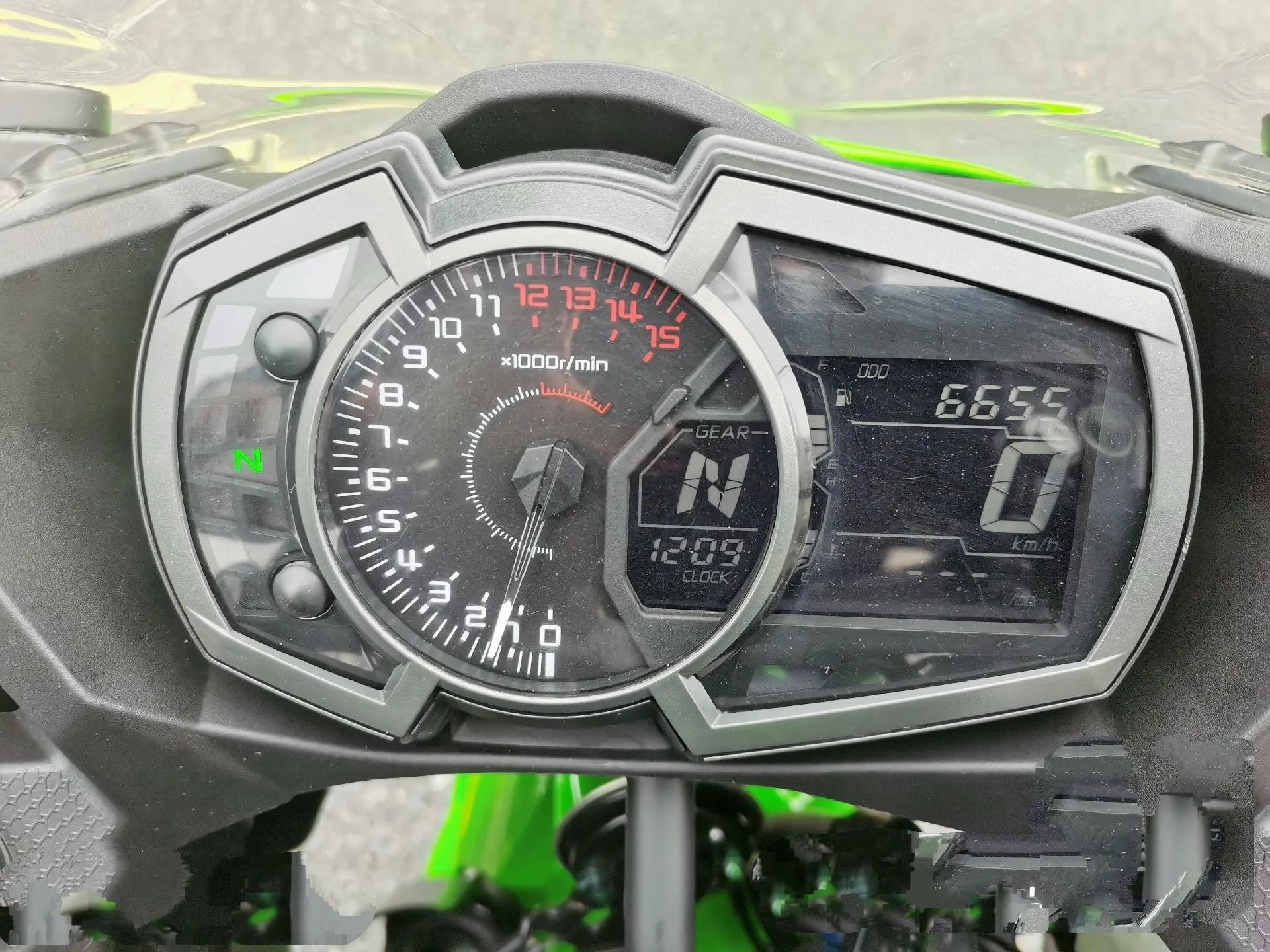 汽油机和摩托车发动机哪个有力,摩托车发动机同汽车发动机区别