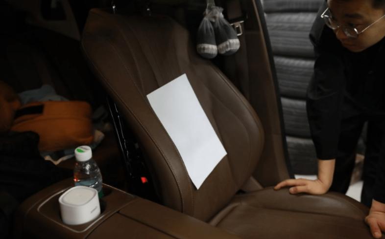 18款奔驰e300l改装座椅通风教程,开车后背屁股总出汗怎么解决