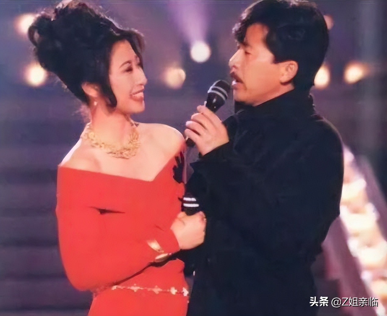 满屏都是林子祥叶倩文舞台封神，谁还记得被抛弃的原配吴正元？