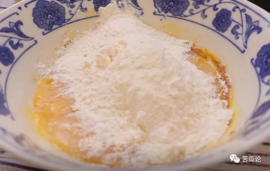 春季“药草之王”，号称养肝第一菜，中老年吃它，排毒，排黑宿便