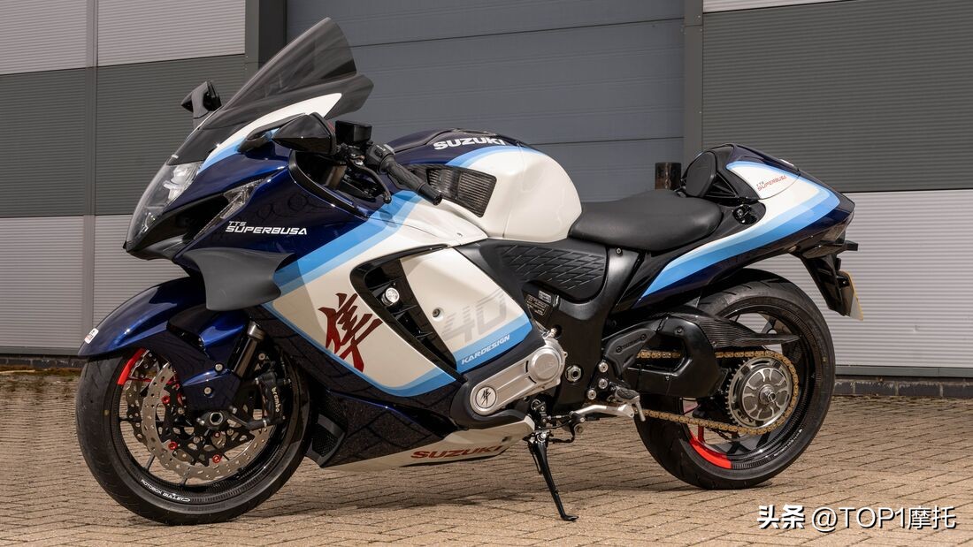 凯旋火箭3加装副油箱,凯旋火箭3排量那么大为啥跑不快