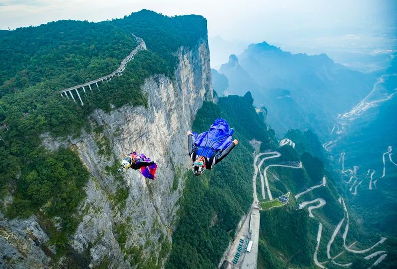 遨游中国小新闯天门山,张家界之旅天门山留影