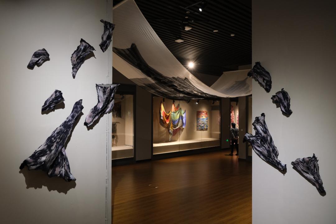 园区动态|“从洛桑到北京”国际纤维艺术上海松江特展成功开幕