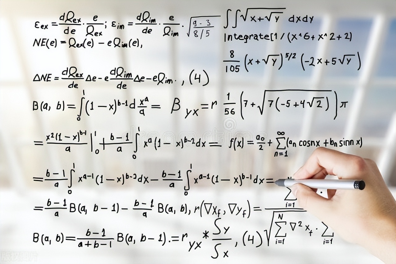 初二数学选万唯基础题还是必刷题,初中数学一本和万唯压轴题哪个好