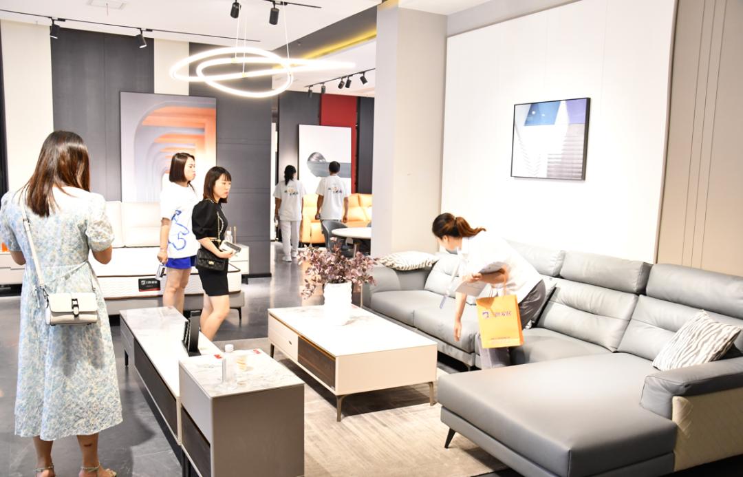 买沙发避坑大全,95%不知道选沙发小技巧