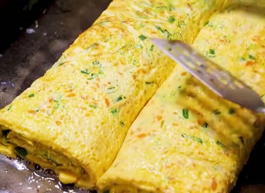 学校门口卖小吃能赚多少钱,学校门口的小吃一年能赚多少