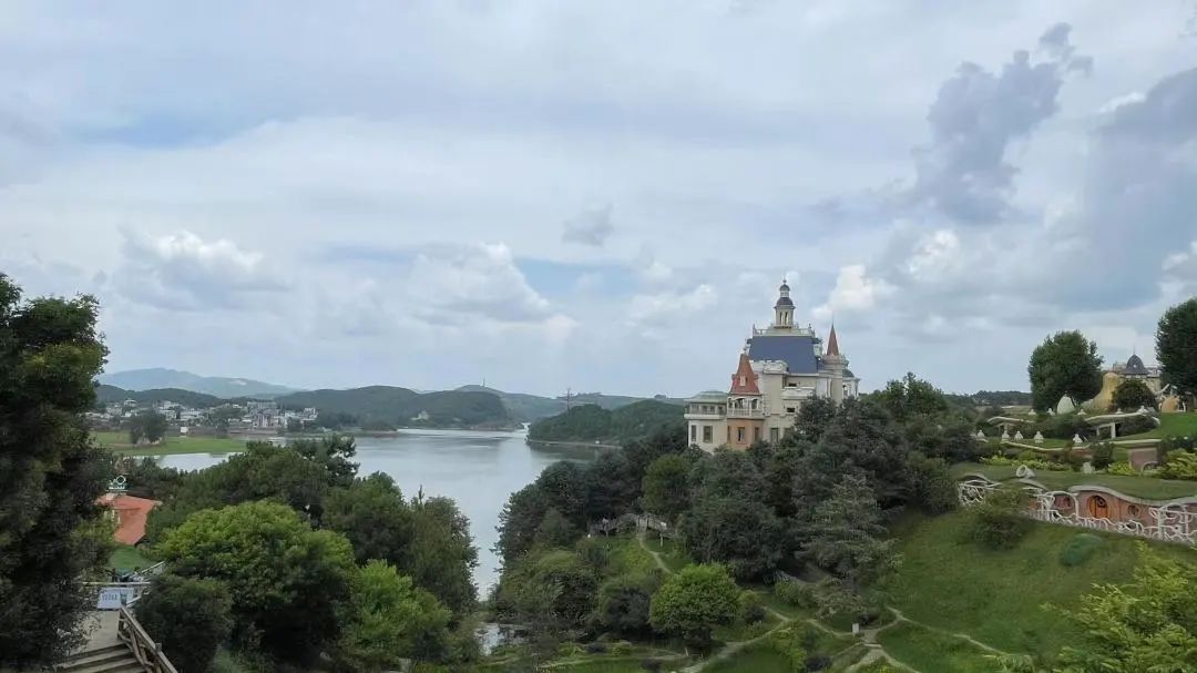 暑假昆明旅游攻略景点大全,暑假避暑旅游昆明