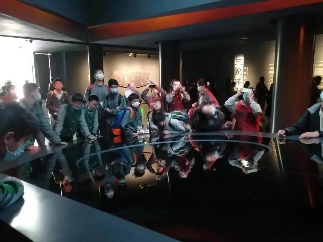 步履铿锵，行稳致远！青苗的2021年，精彩动人