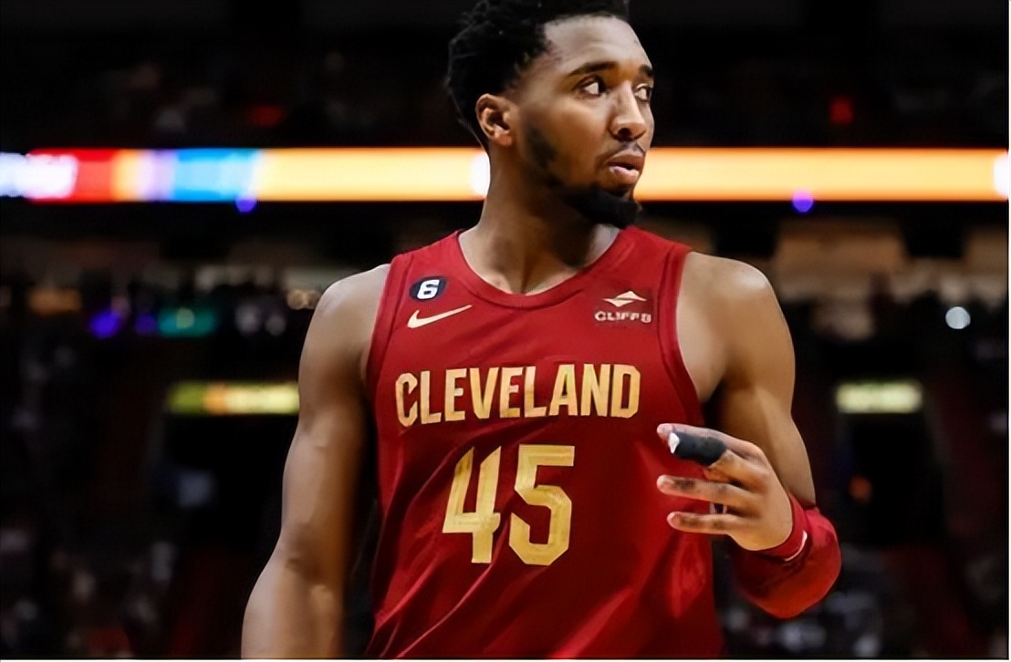 米切尔对骑士感到满意,骑士队最新交易消息米切尔