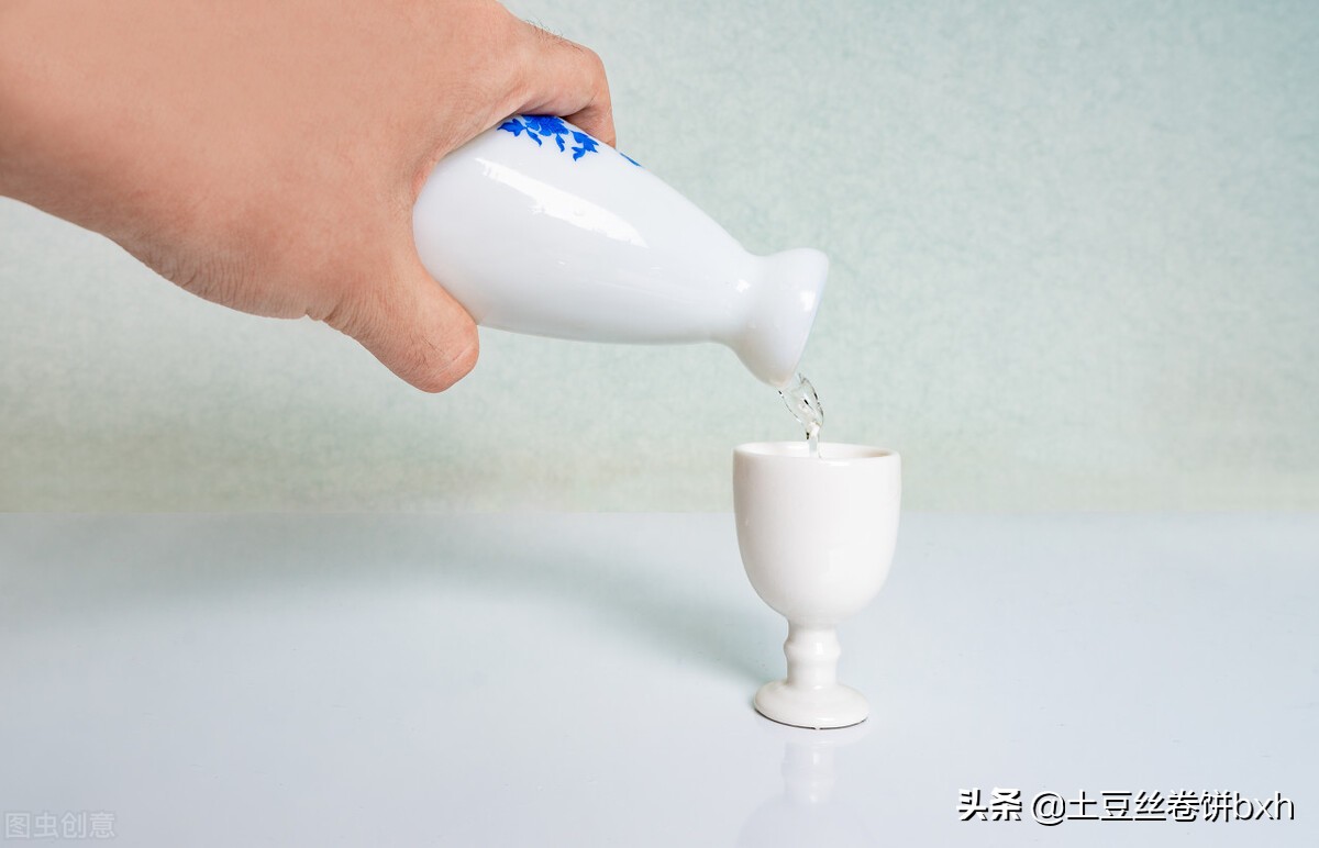 酒友公认好喝的4款白酒,口粮酒品评大全