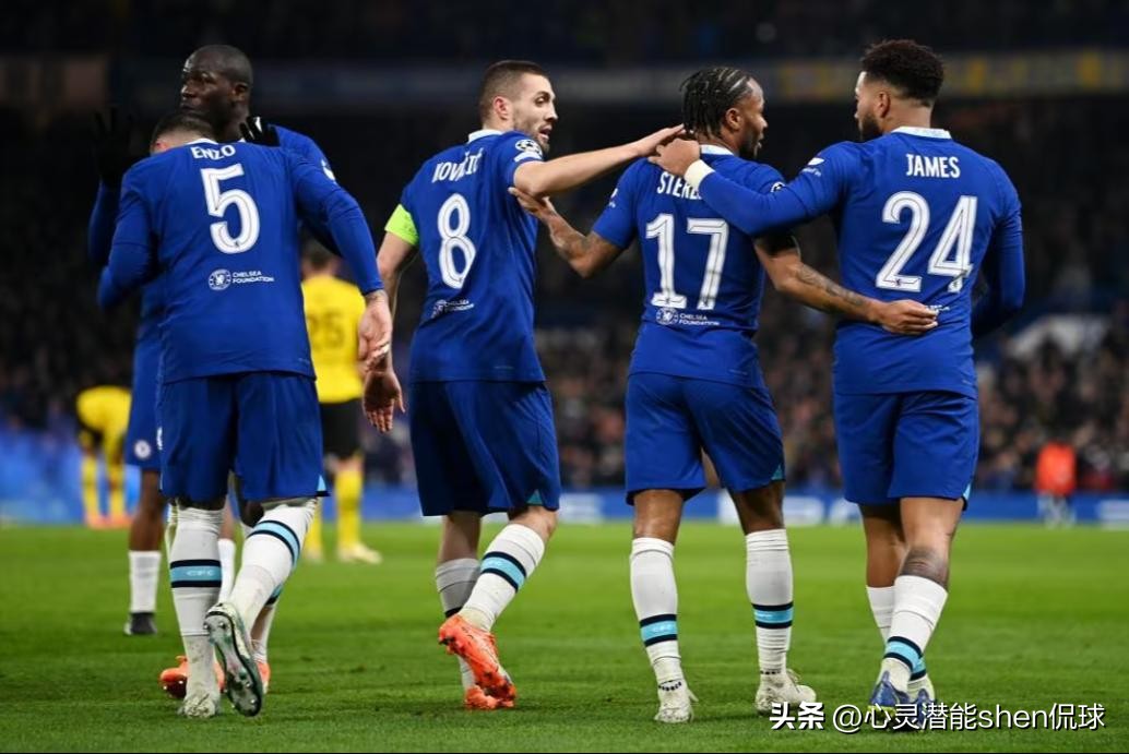 曼城vs巴黎梅西个人集锦,梅西巴黎世界波破门曼城