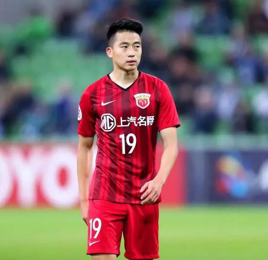 胡靖航加盟山东泰山,胡靖航真的是富二代吗