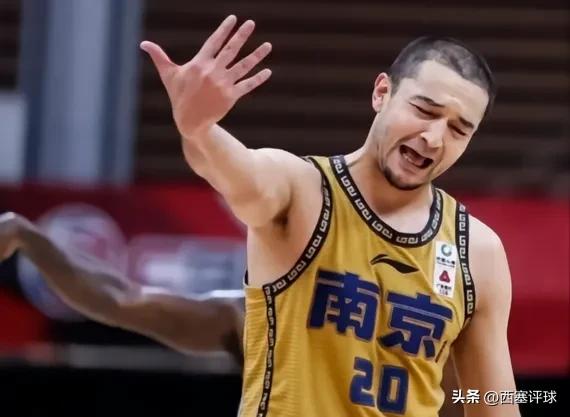 cba和中超联赛,cba和中超有人看吗