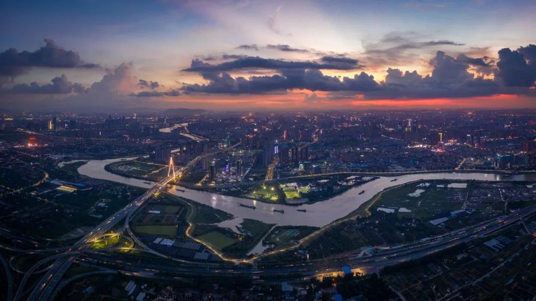 这个万亿地级市,每8人就有一老板