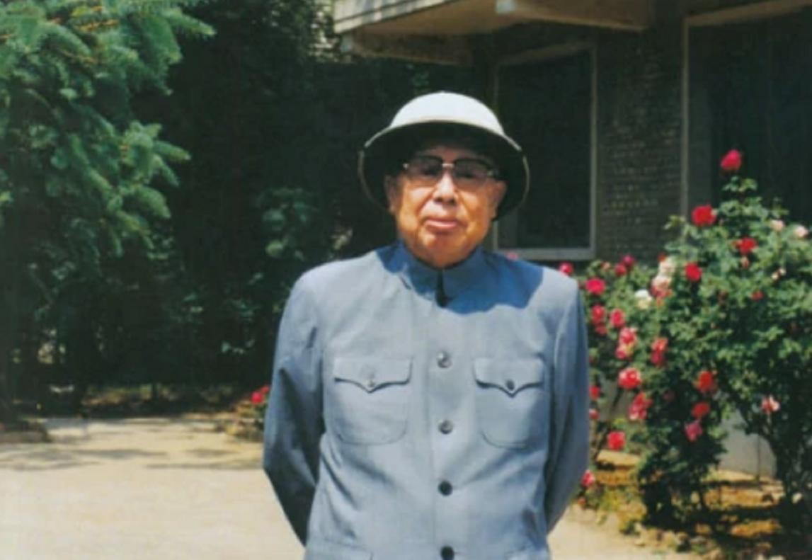 1983年,王平向中央提出退休请求,*小平邓**拒绝:现在还不到时机