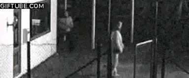 每日一笑：看多了足球比赛就没意思了，来一场不一样的比赛吧