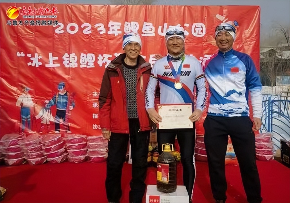 滑雪登山越野赛,新疆雪地足球赛事