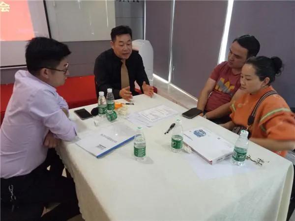 万林宅配木门,万林宅配整木定制