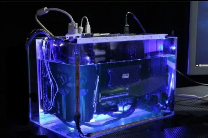 空调可以帮助电脑机箱散热吗,空调主机散热用风扇有用吗