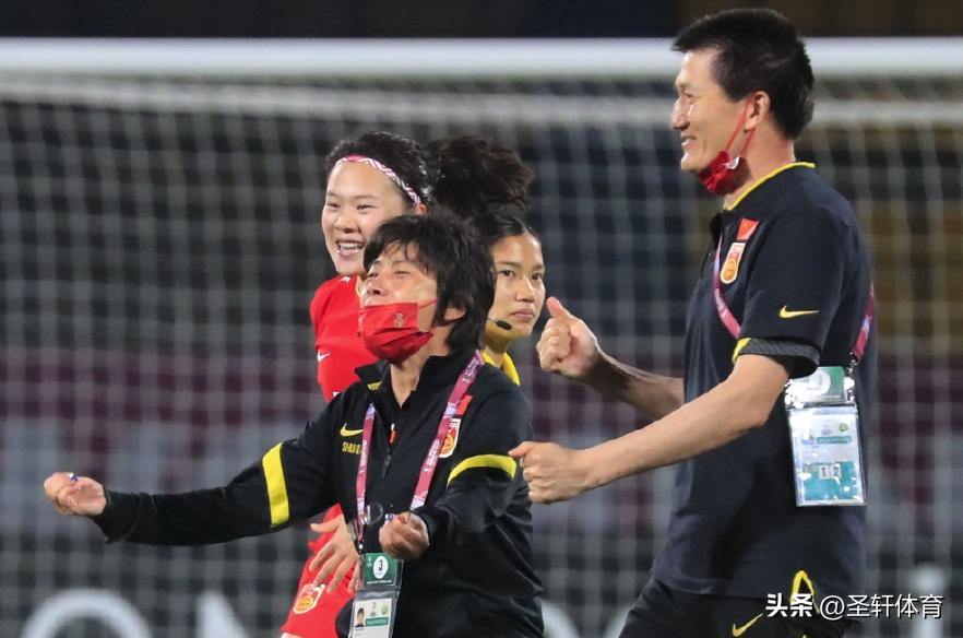 伟大的2-1中国女足踢疯了,补时绝杀中国女足第9次夺亚洲杯