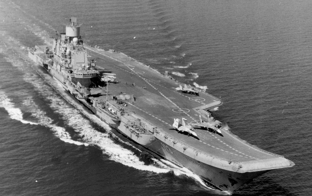 中国花2000万美元买下瓦良格号，舰内是否有图纸？多年后揭开真相