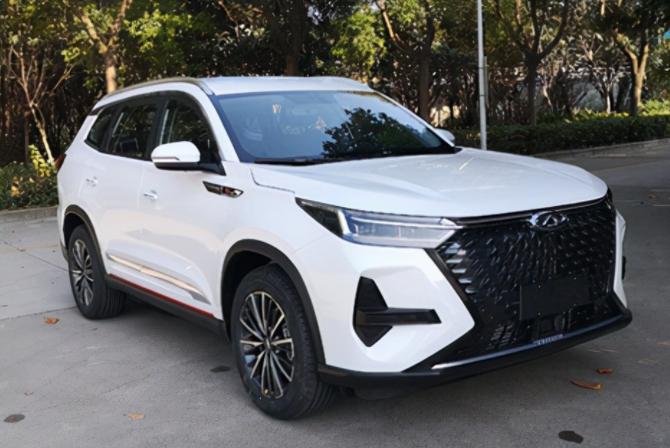 国产“七巨头”销量公布：比亚迪杀疯，长安还是斗不过吉利？