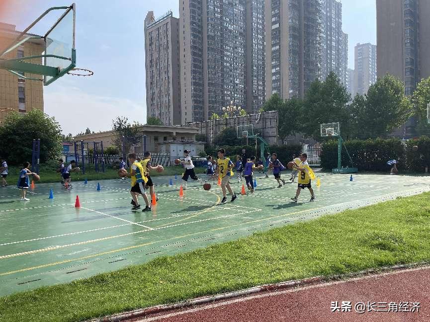 校站结合育桃李，精心护航伴成长