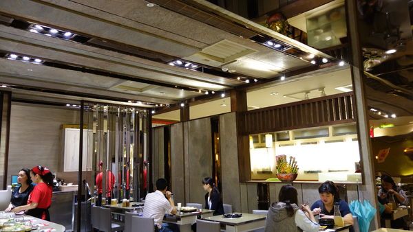 从岩板到超薄柔性石材，韩国料理店老板朴先生的装修之路