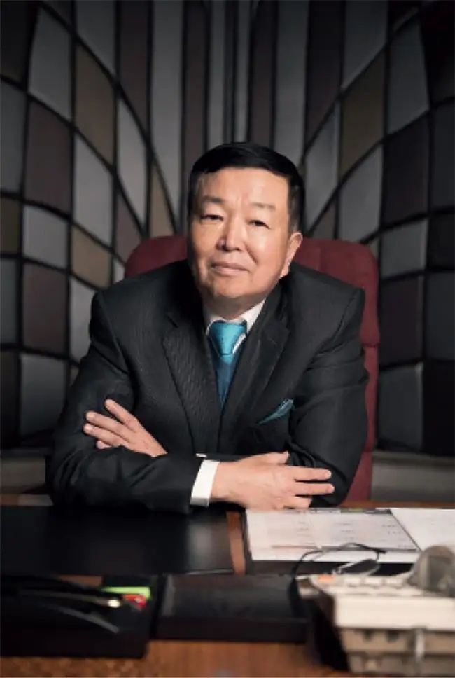 许书标和颜斌生产的红牛饮料,红牛创始人许书标几个儿子