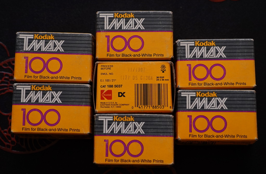 谈胶卷与胶卷暗盒收藏:过期的胶卷也有人要,或许还能卖个好价钱