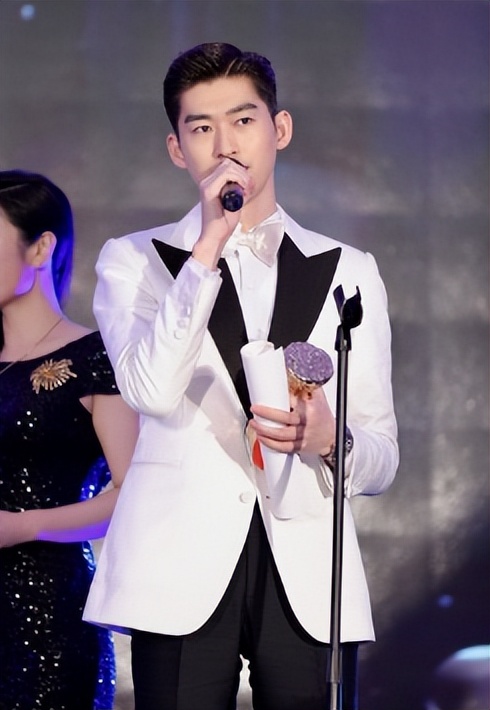 王晓晨张翰精彩片段,王晓晨对张翰行为回应