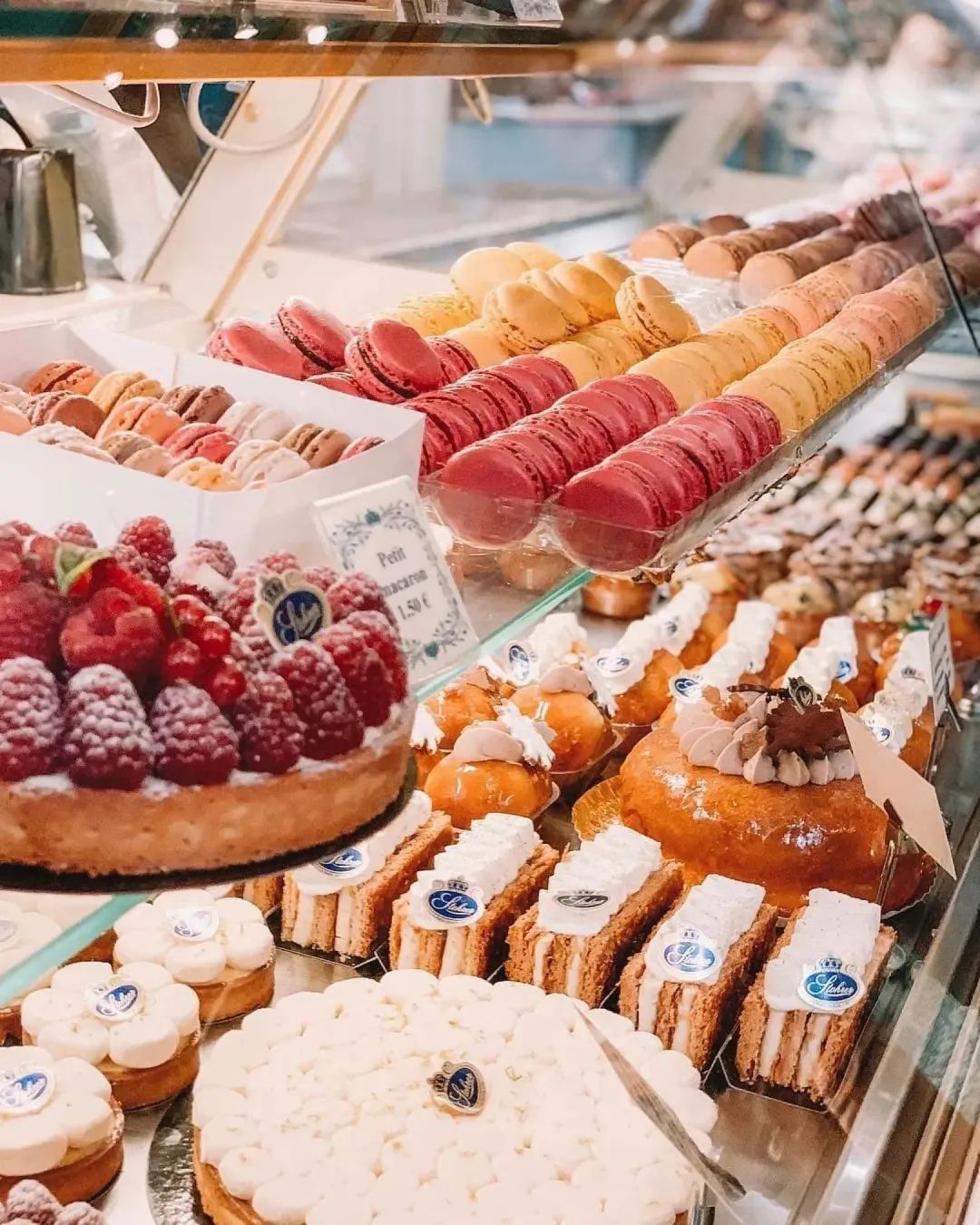 被伊丽莎白二世翻牌！巴黎最古老的面包店！