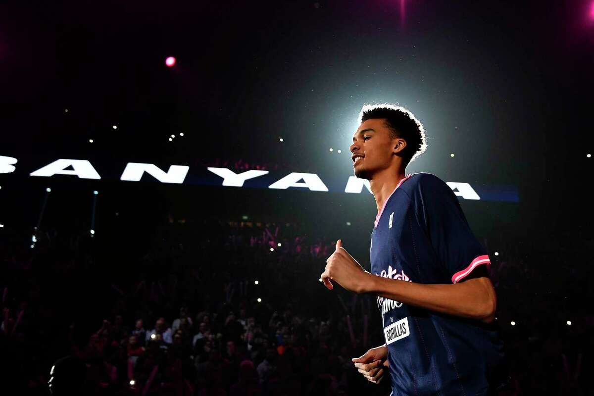 欢欣鼓舞的背后，是马刺不可思议的“文班计划”