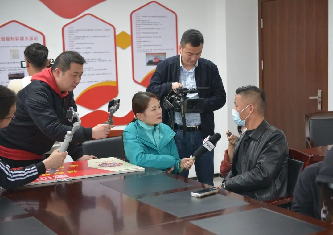 露脸领大奖最新消息,露脸领奖