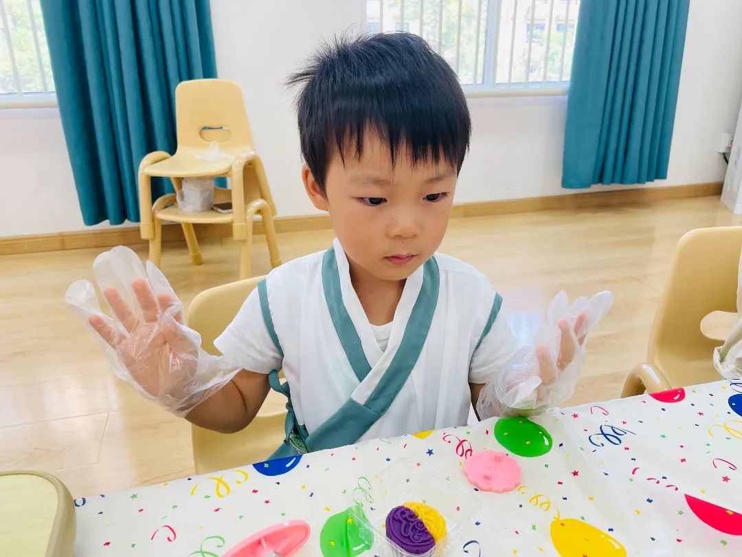 心怀皓月，致敬师恩，百仁幼儿园中秋节教师节双节主题系列活动